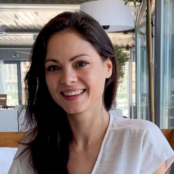 Andreea changed brands, markets, and countries — all within OLX Group. Here's her story about internal mobility, relocation, and why growth doesn't always mean leaving.